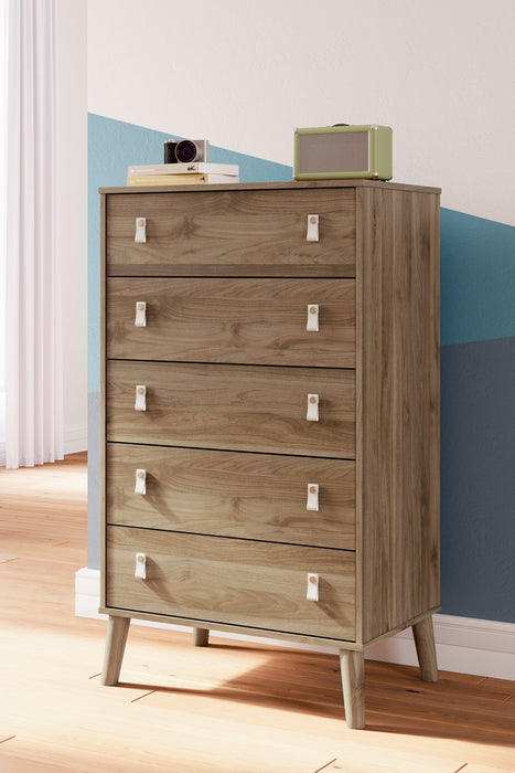 Aprilyn Chest of Drawers